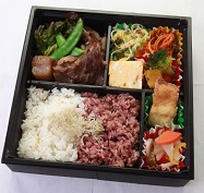 https://www.agri-obanzai.com/牛すき焼き風弁当 (テイクアウト・デリバリー)